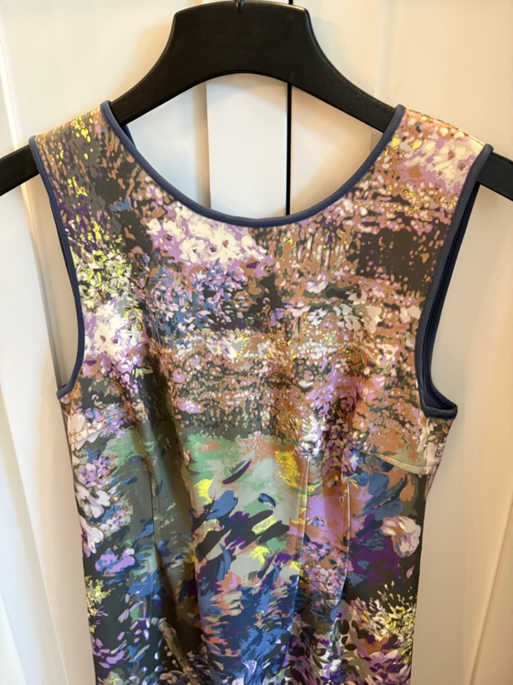 WHBM Floral Watercolor Scuba Lined dress in Size 8 - Picture 2 of 9